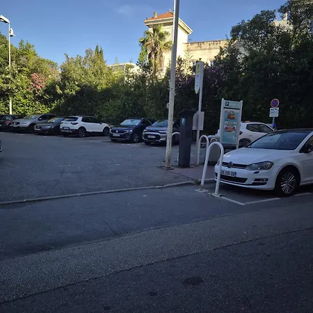 Bellarosa Cannes